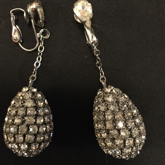 1900's silver tone& rhinestone earrings. - Picture 1 of 2