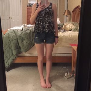 Cute ruffled floral blue tank top