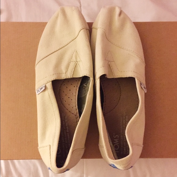 Toms Classic Canvas Slip-On