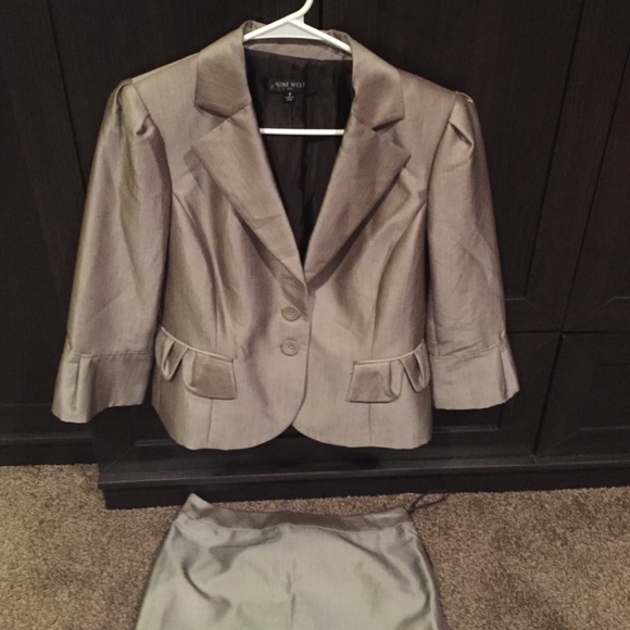 Nine west skirt suit size 6