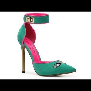 Marry Me pointed toe heel