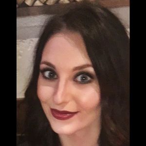 Meet your Posher, Alana