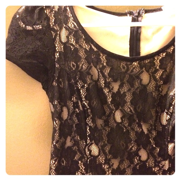 Peppermint b&w lace dress