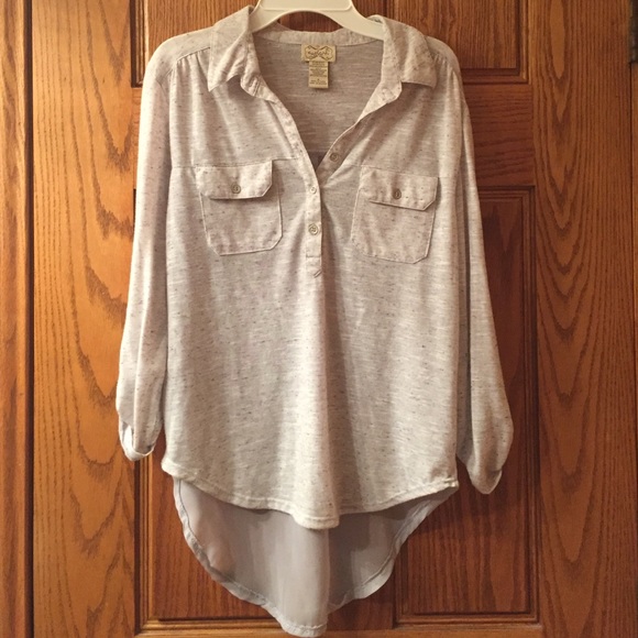 Gray and sheer blouse - Picture 1 of 3