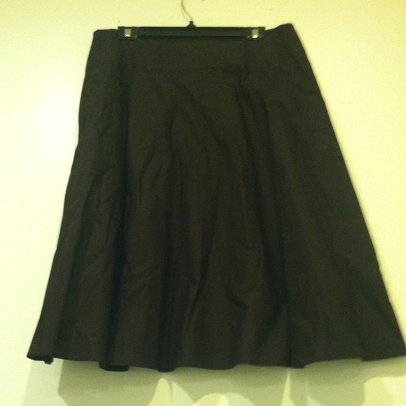 Skirt - Picture 2 of 2