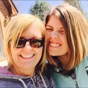 Meet your Posher, Caitlin