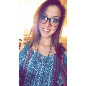 Meet your Posher, Sierra