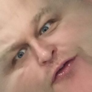 Meet your Posher, Tom