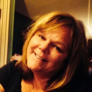 Meet your Posher, Debra