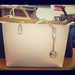 New Tote