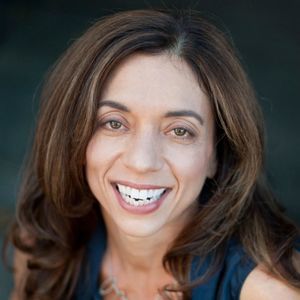 Meet your Posher, Elizabeth