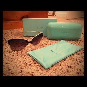 Tiffany Heart Locks Cat Eye Sunglasses