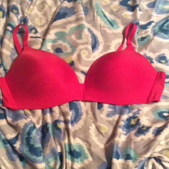 VS wireless bra