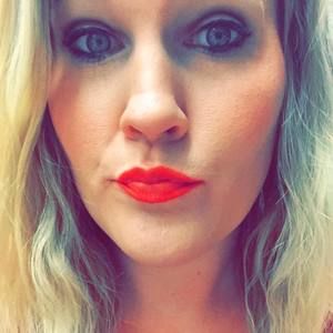 Meet your Posher, Karie