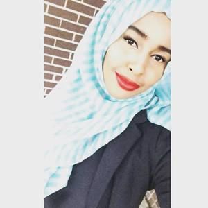 Meet your Posher, Amina