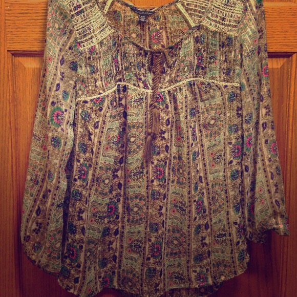 a&e boho flows shirt