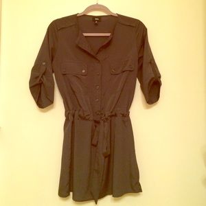 Grey, tie-waist dress