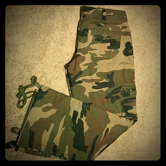 A&F Camo print pants, Never been worn