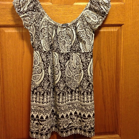 Long length pattern shirt