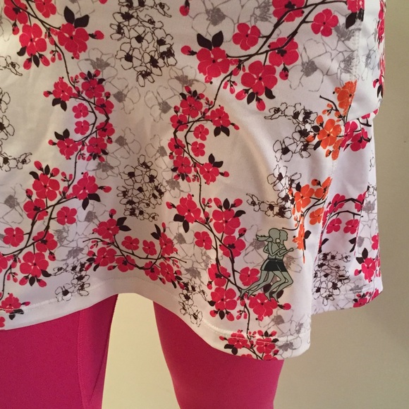 SOLD! Springtime RunningSkirts Skirt w/capri's - Picture 2 of 2