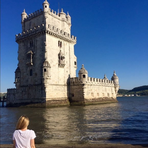 Moving Sale!! Make Offers! 😘 - Picture 2 of 4