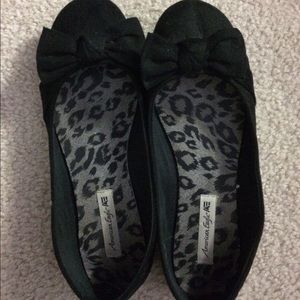 American Eagle Black Ballet Flats