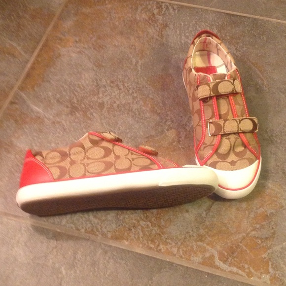 Coach Shoes - Picture 2 of 4