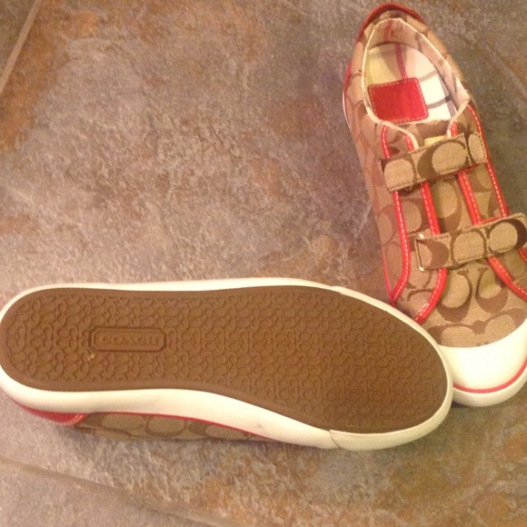 Coach Shoes - Picture 3 of 4