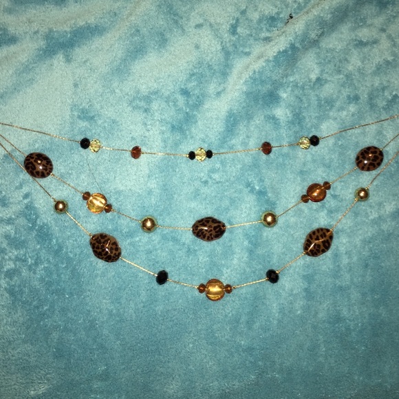 NWOT 3 layer necklace