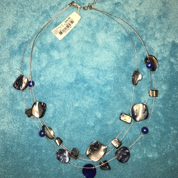 NWT 3 layer stone statement necklace