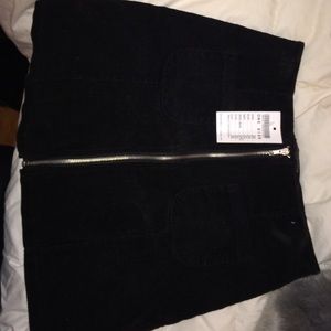 black brandy Melville zip up skirt