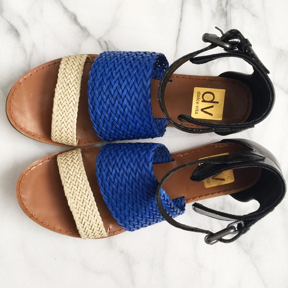 Dolce Vita Viera Sandals - Picture 1 of 4
