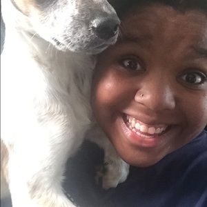 Meet your Posher, Alexis