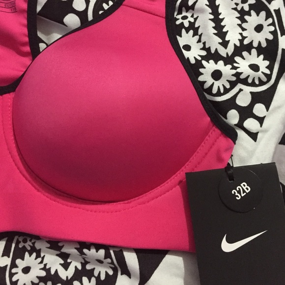 Dri-FIT Nike pink sports bra - Picture 4 of 4