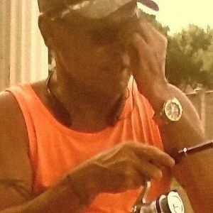 Meet your Posher, Raymond