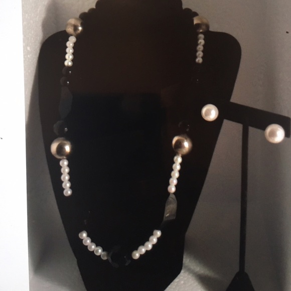 Necklace Earrings