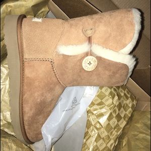 UGG BOOTS BAILEY BUTTON