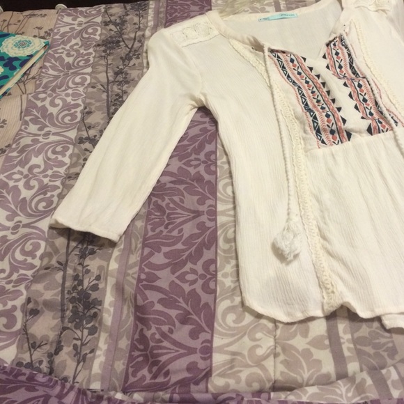 SOLD! Maurice's blouse w/ Aztec detail - Picture 3 of 4