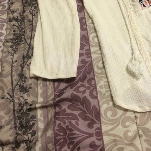 SOLD! Maurice's blouse w/ Aztec detail - Picture 4 of 4