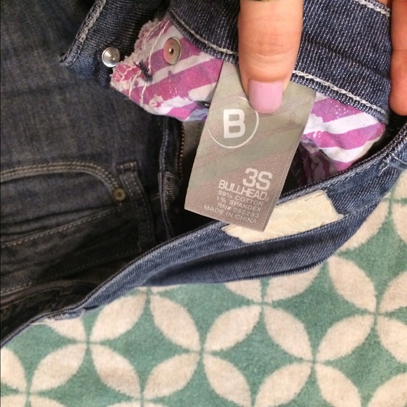 Bullhead Dark Blue jeans