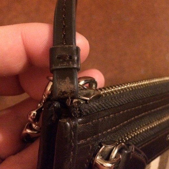 Coach Zip Wallet - Picture 2 of 4