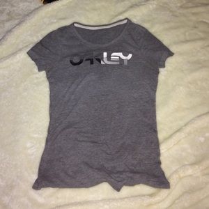 Oakley tee