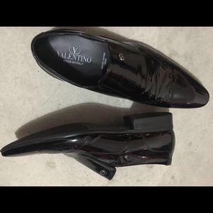 Mens shoes