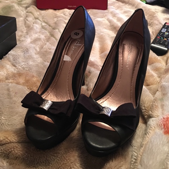 Beautiful Shoes size 8 - make an offer
