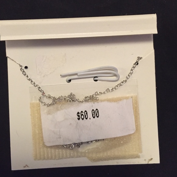 Macy's sterling silver necklace. - Picture 2 of 2