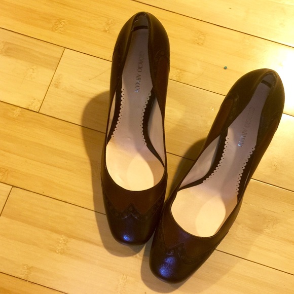 Giorgio Armani Brown Oxford Pumps sz 39.5