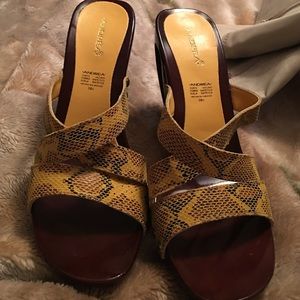 Beautiful Shoes size 8 - make an offer