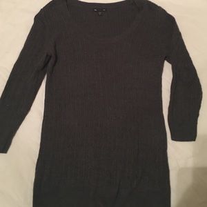 3/4 sleeve Gap crew neck sweater in charcoal vguc