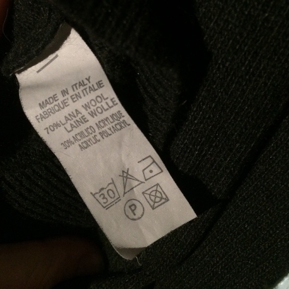 John Galt Brandy Melville Crewneck Sweater - Picture 2 of 2