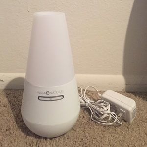 Essential oil diffuser with light